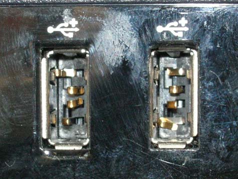 smashed_usb_ports1.jpg